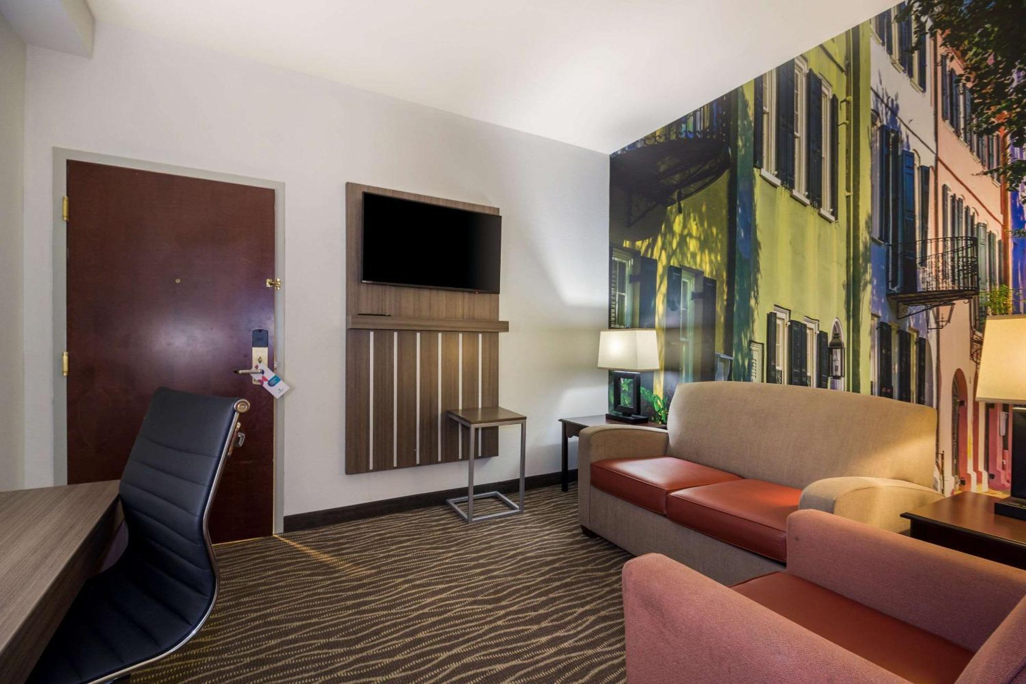 Clarion Pointe Charleston - West Ashley Hotel Bagian luar foto